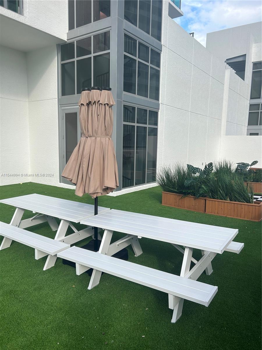 FOUR MIDTOWN MIAMI CONDO - Residential