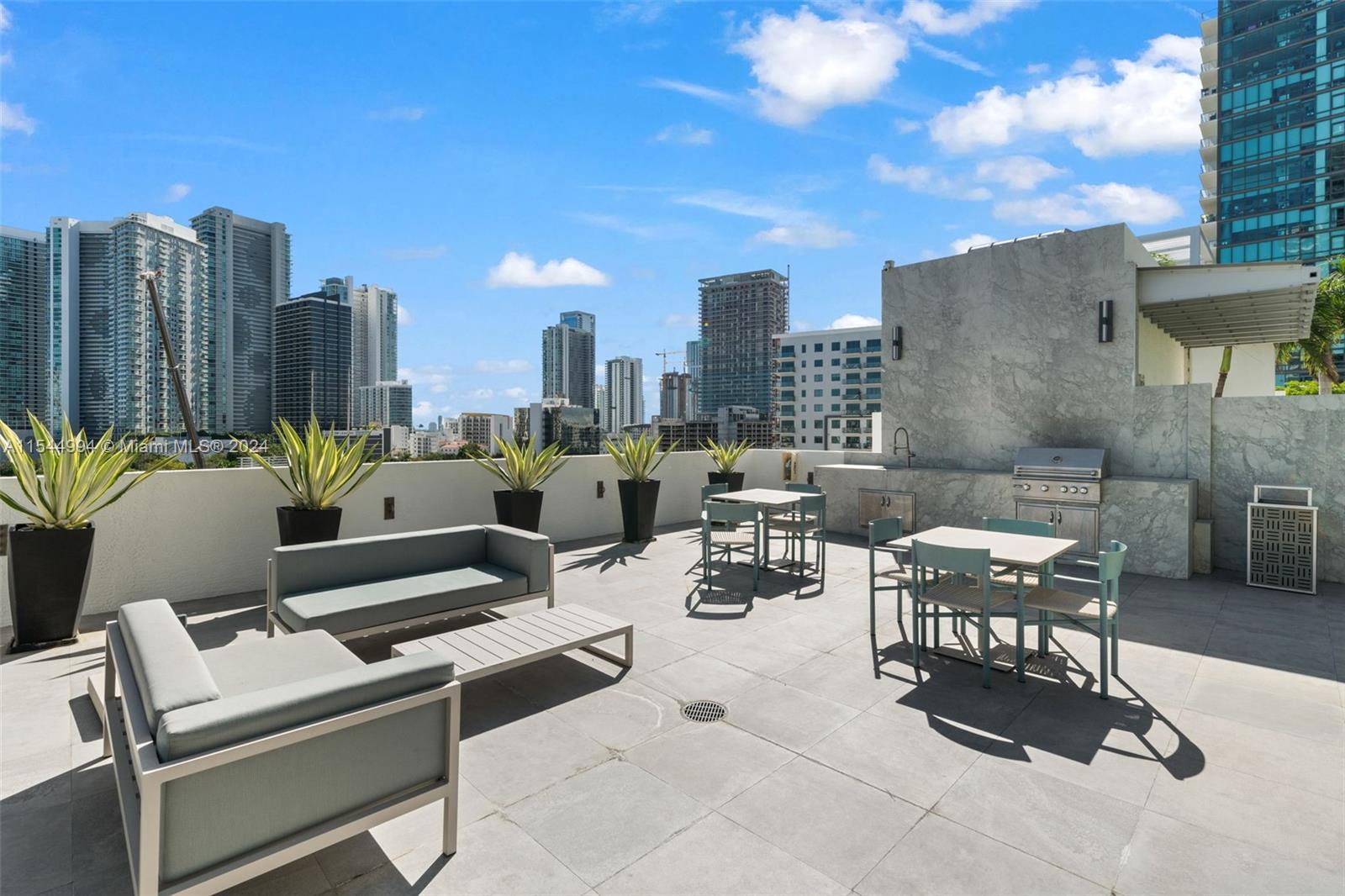 FOUR MIDTOWN MIAMI CONDO - Residential