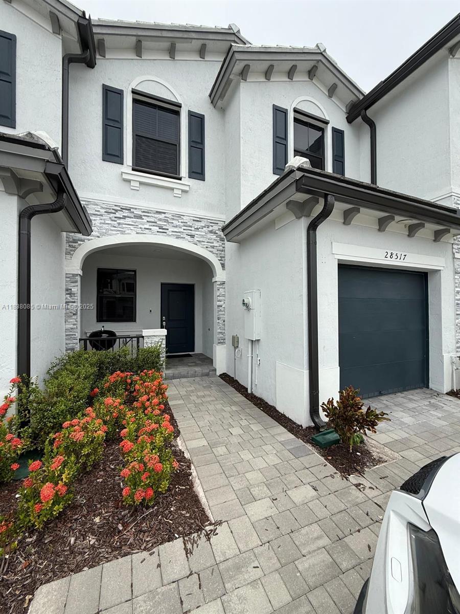 28517 SW 134th Ave, Homestead, FL, 33033/$435,000 1 28517 SW 134th Ave