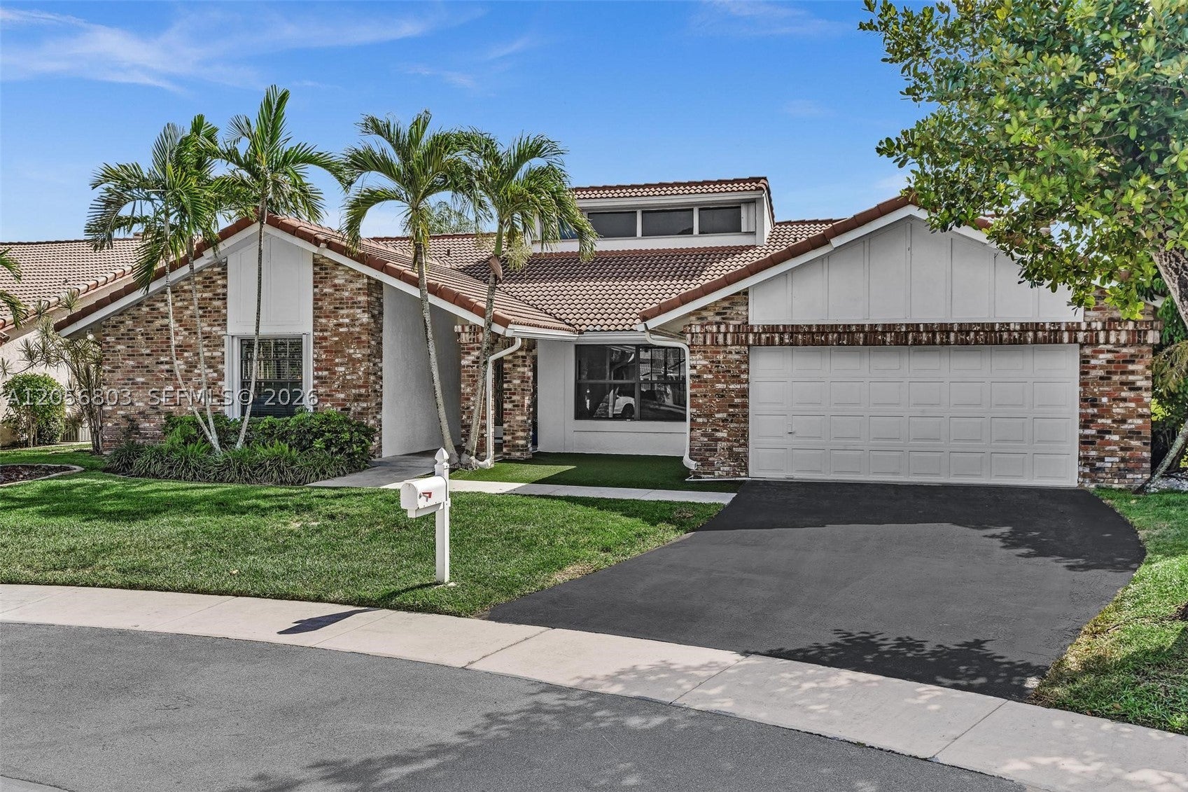 1661 NW 100th Way