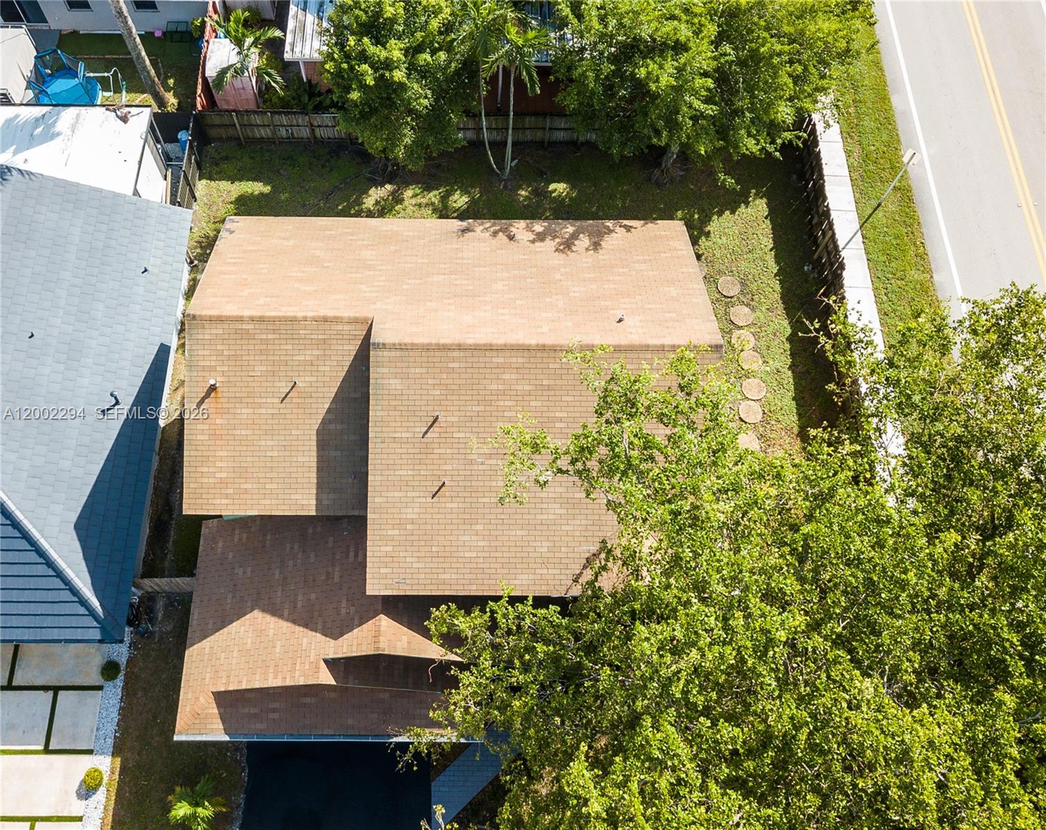 COUNTRY LAKE PARK - Residential