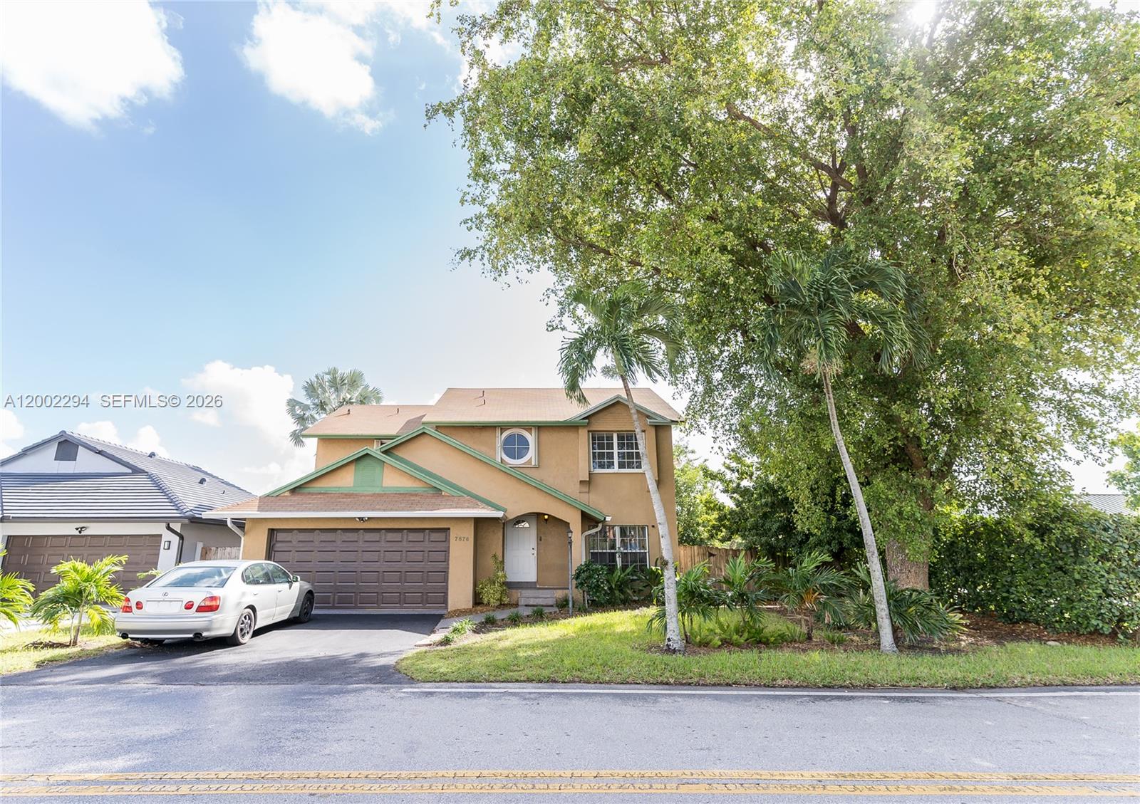COUNTRY LAKE PARK - Residential