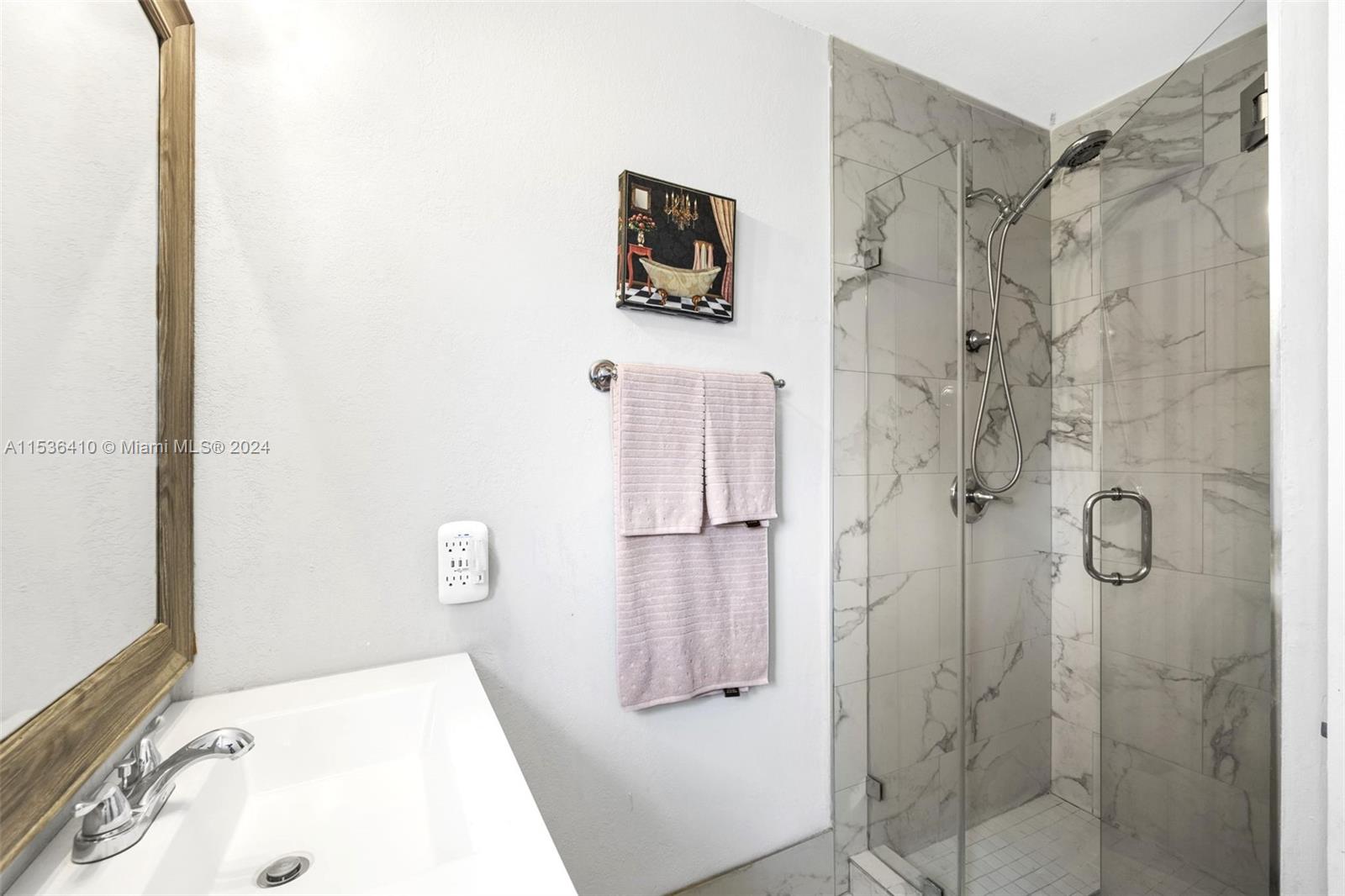 HOLLYWOOD HEIGHTS ADD SEC - Residential