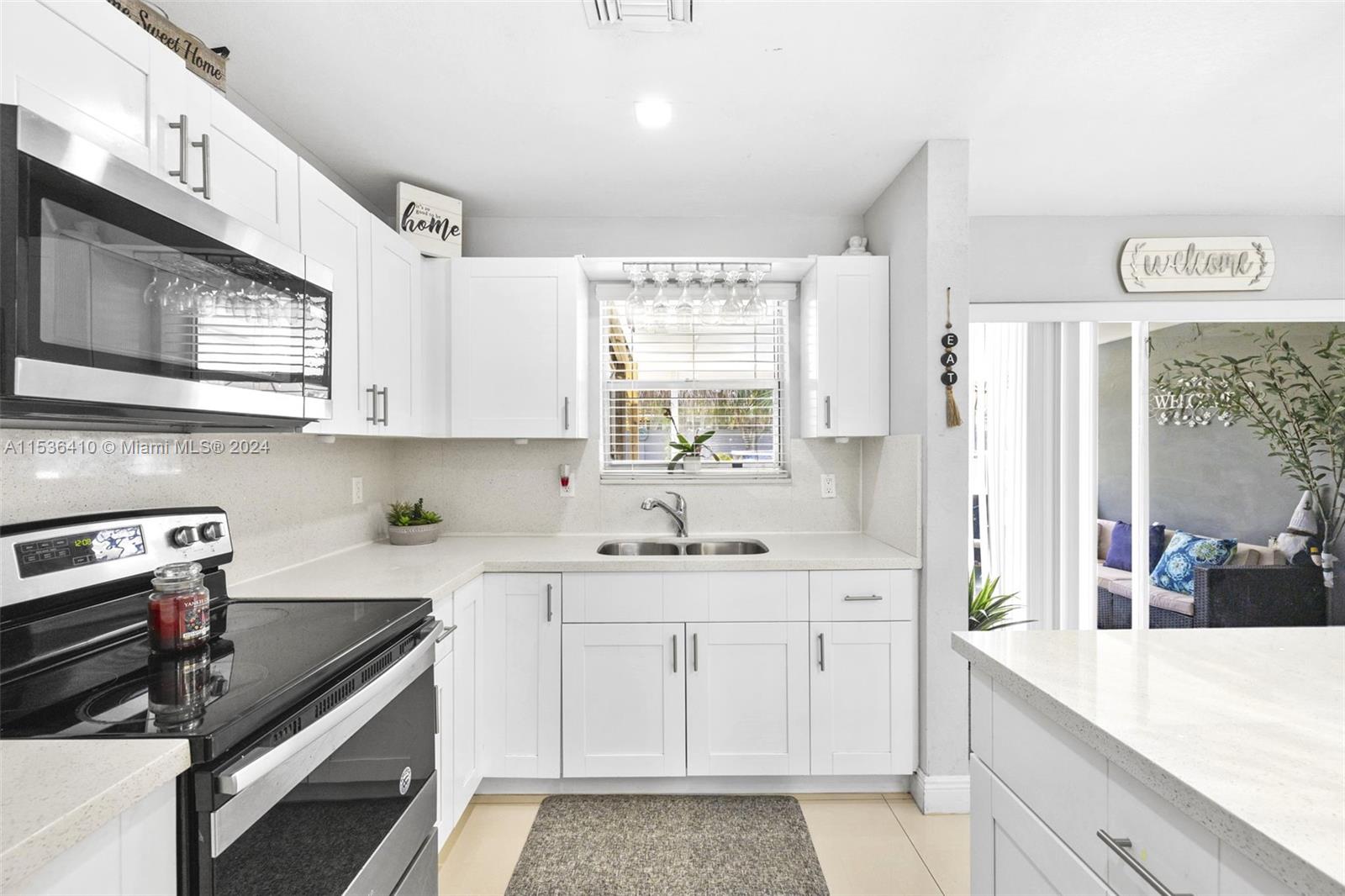 HOLLYWOOD HEIGHTS ADD SEC - Residential