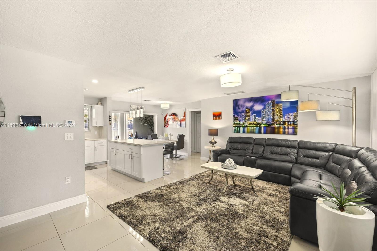 HOLLYWOOD HEIGHTS ADD SEC - Residential