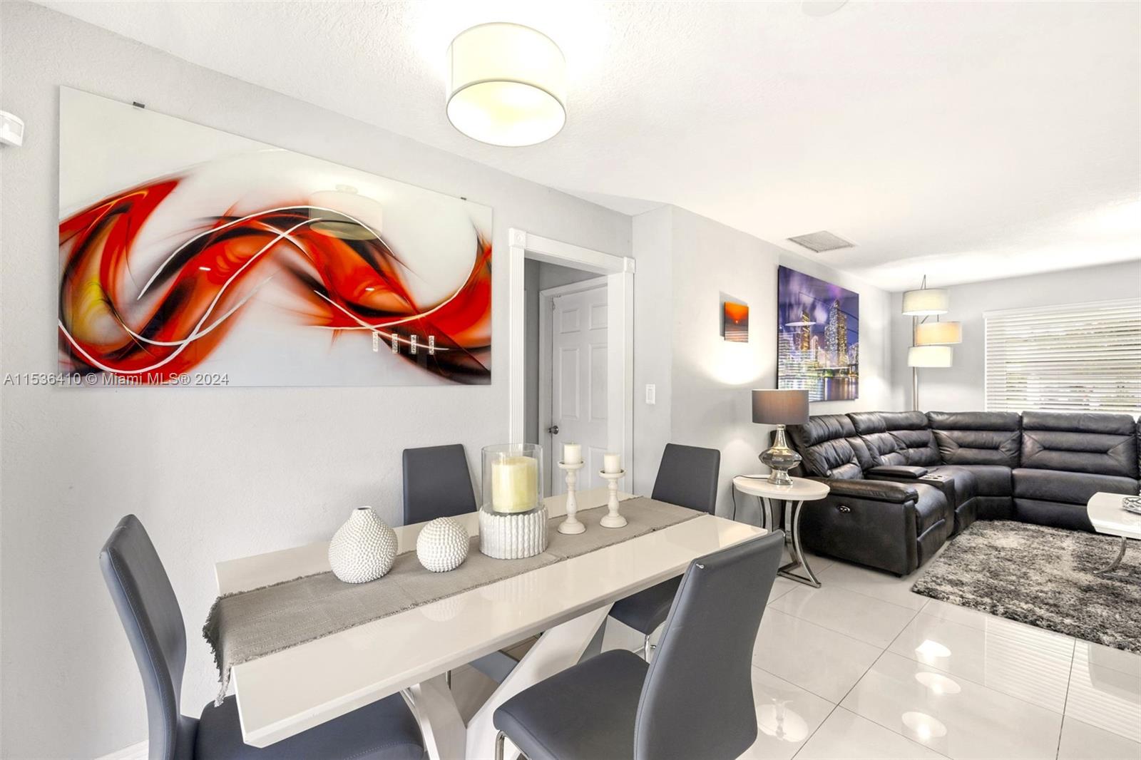 HOLLYWOOD HEIGHTS ADD SEC - Residential