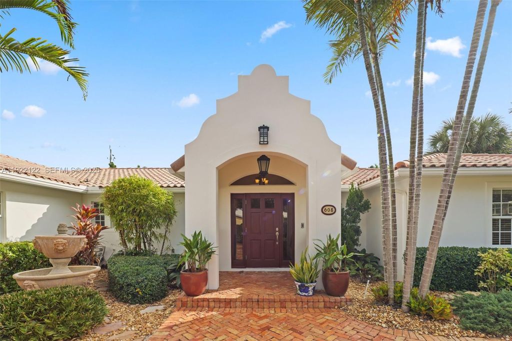 Photo of 608 Middle River Dr, Fort Lauderdale, FL 33304 (MLS # A11922122)