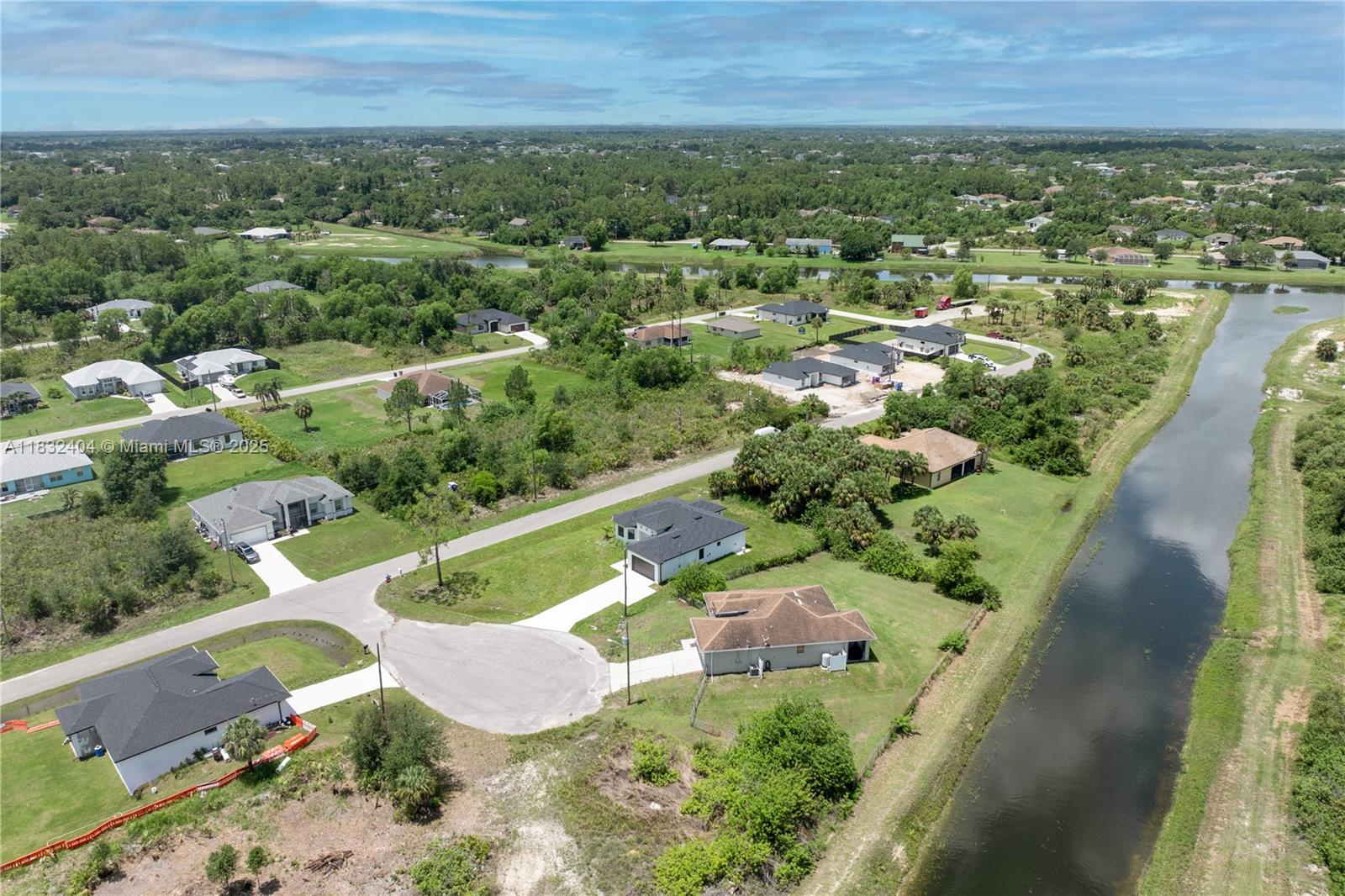 2601 Karen CIR