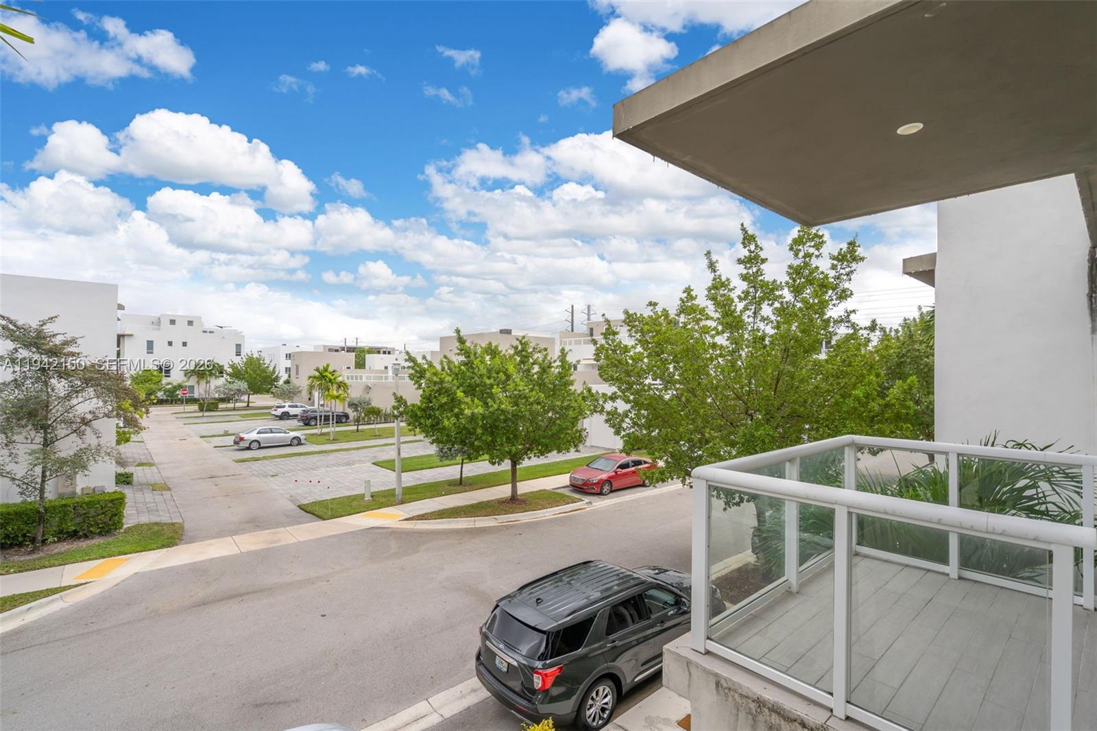 LANDMARK AT DORAL - Residential