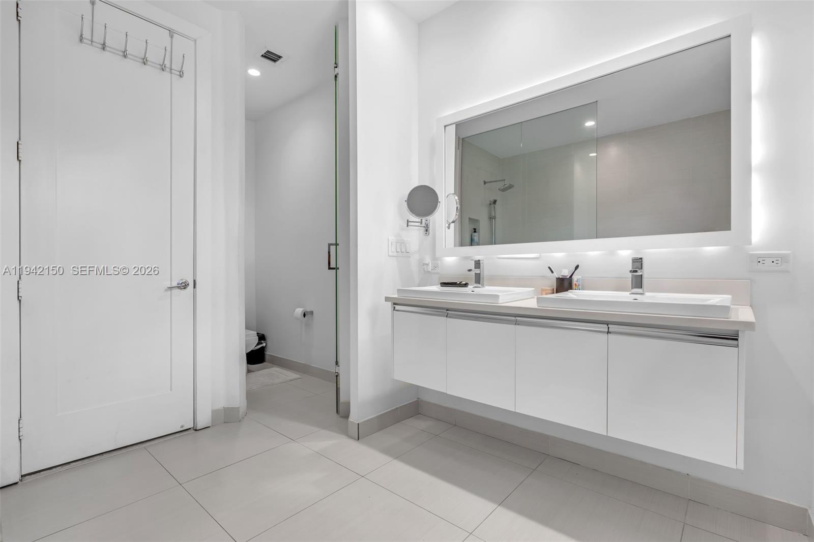 LANDMARK AT DORAL - Residential