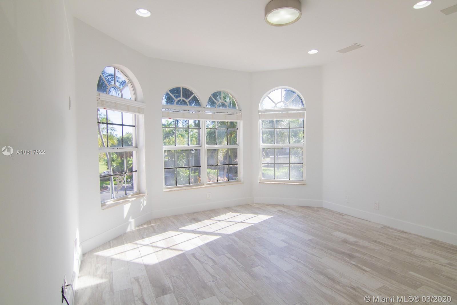 GOLDEN BEACH SEC F - Residential