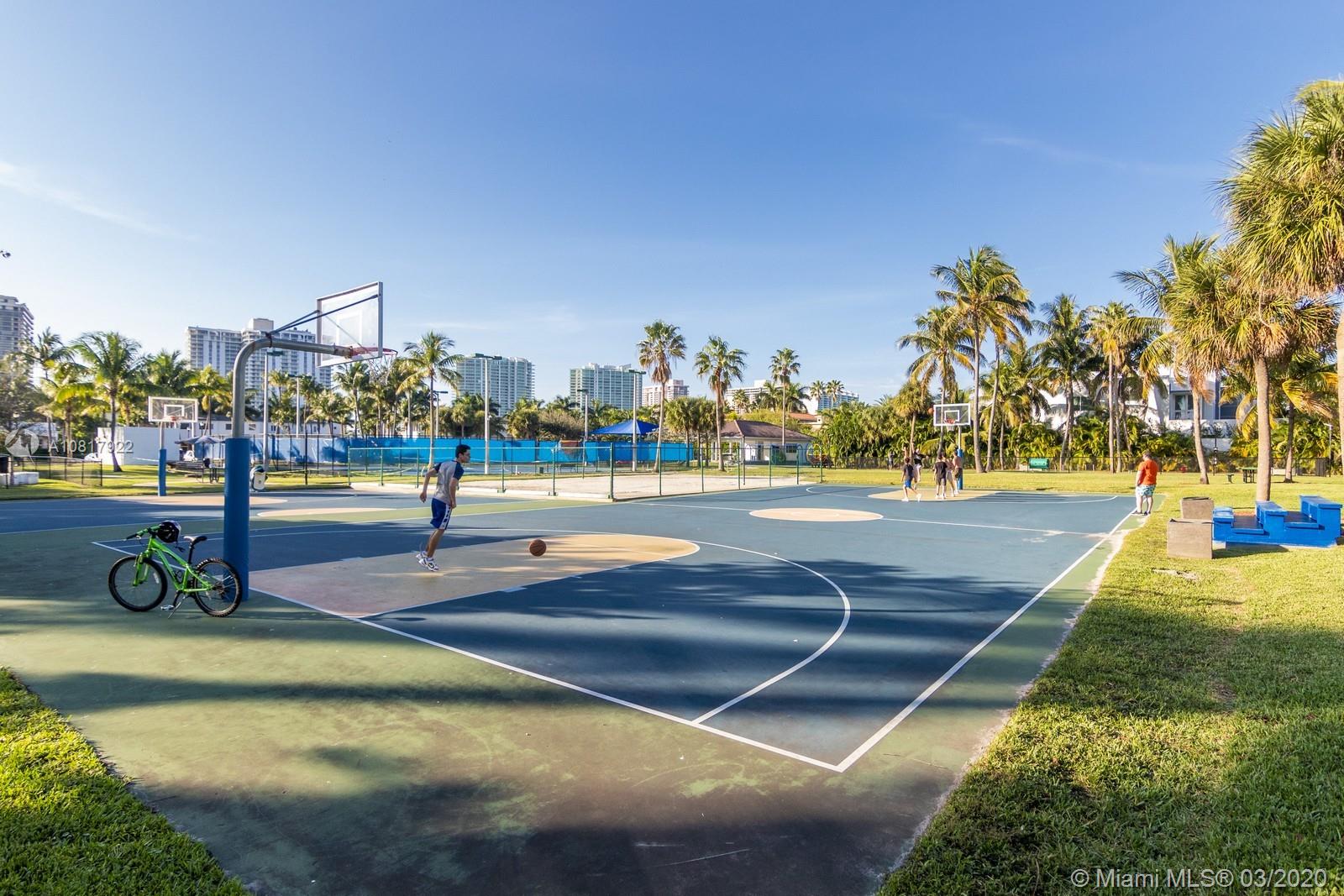 GOLDEN BEACH SEC F - Residential