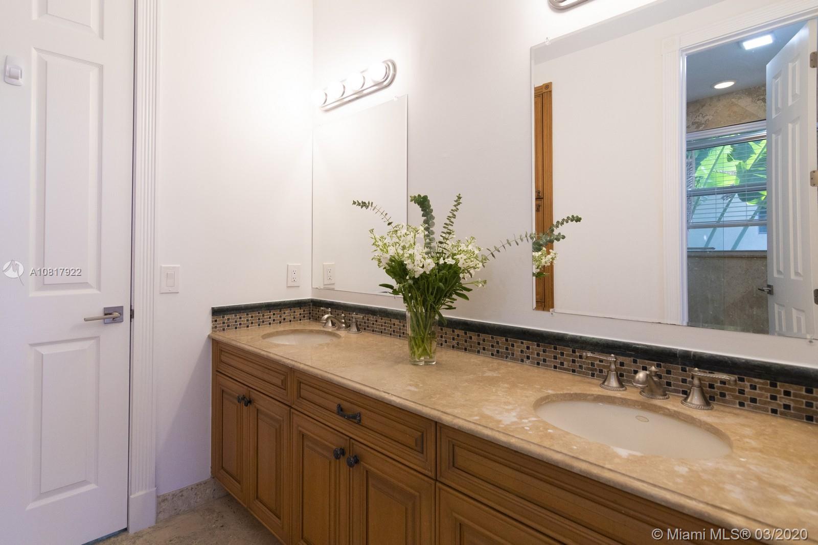 GOLDEN BEACH SEC F - Residential