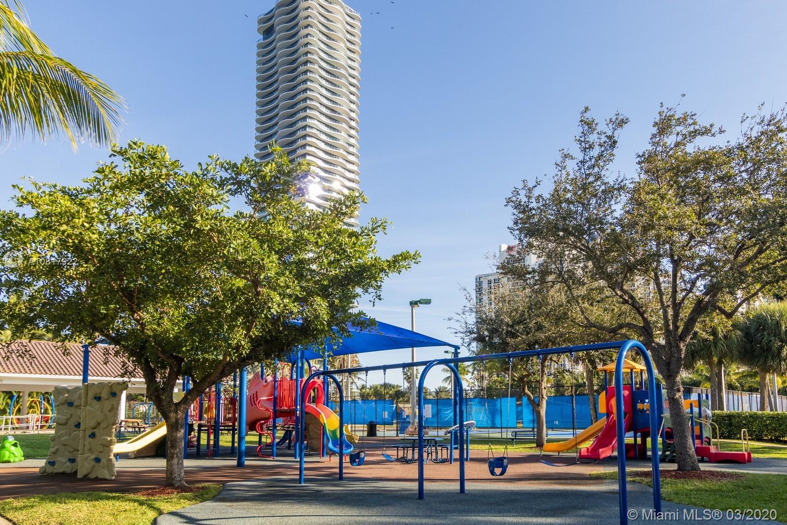 GOLDEN BEACH SEC F - Residential