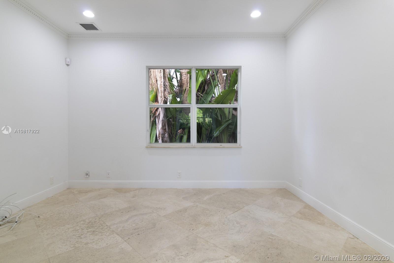 GOLDEN BEACH SEC F - Residential