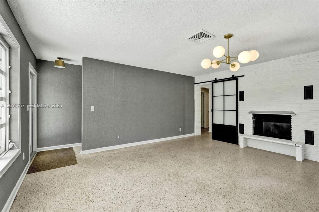 Photo of 1421 S Palmway, Lake Worth, FL 33460 (MLS # A12006757)