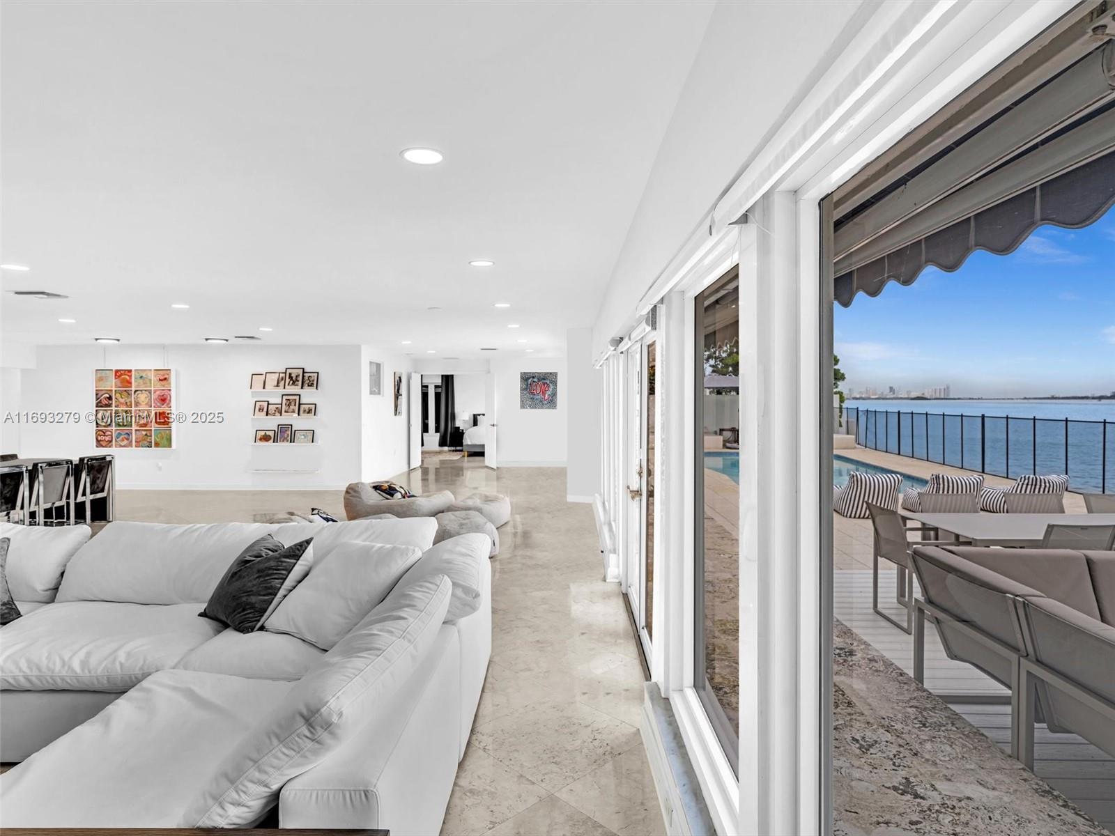 BAY CREST SEC 3 - Residential