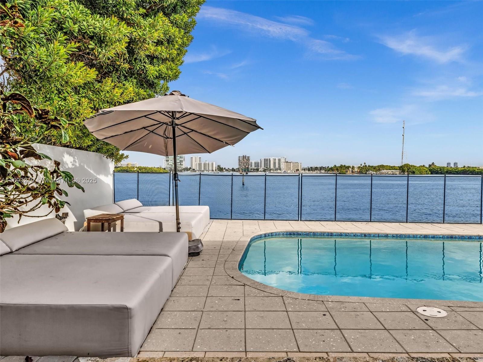 BAY CREST SEC 3 - Residential