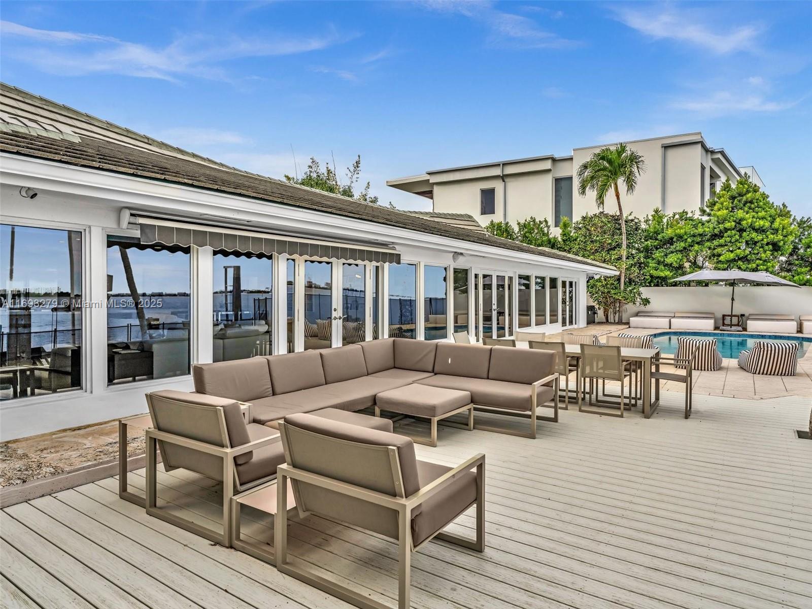 BAY CREST SEC 3 - Residential