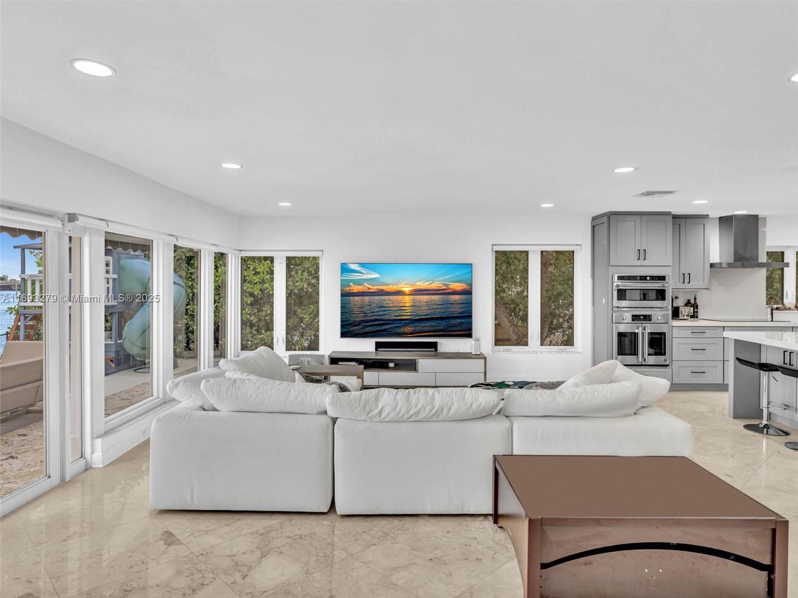 BAY CREST SEC 3 - Residential