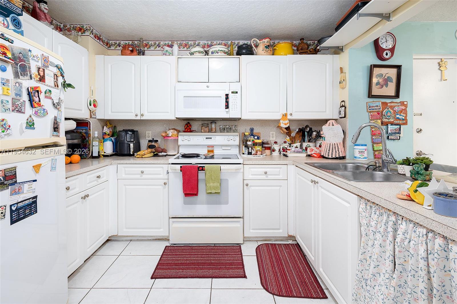 CASA GRANDE I TOWERS COND - Residential