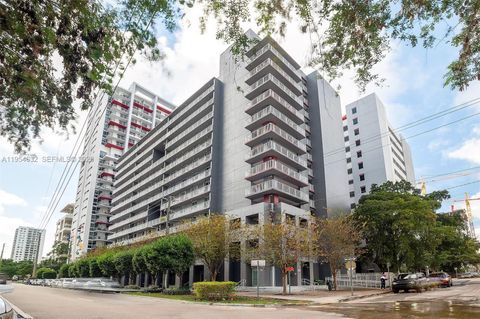 Pet Friendly Condos in Miami-Dade County 5 104 SW 9th St 1101 Miami FL 33130