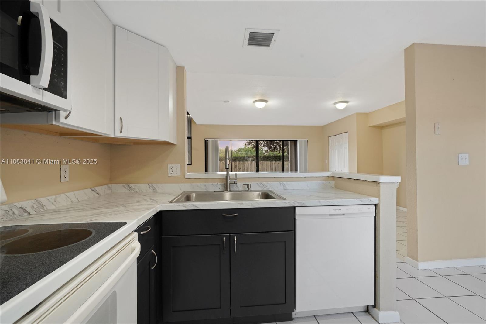 SAN REMO - Residential Lease