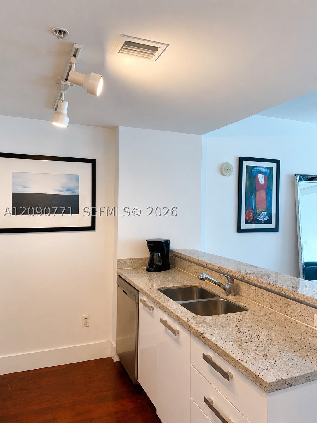 601 NE 36th St 3105