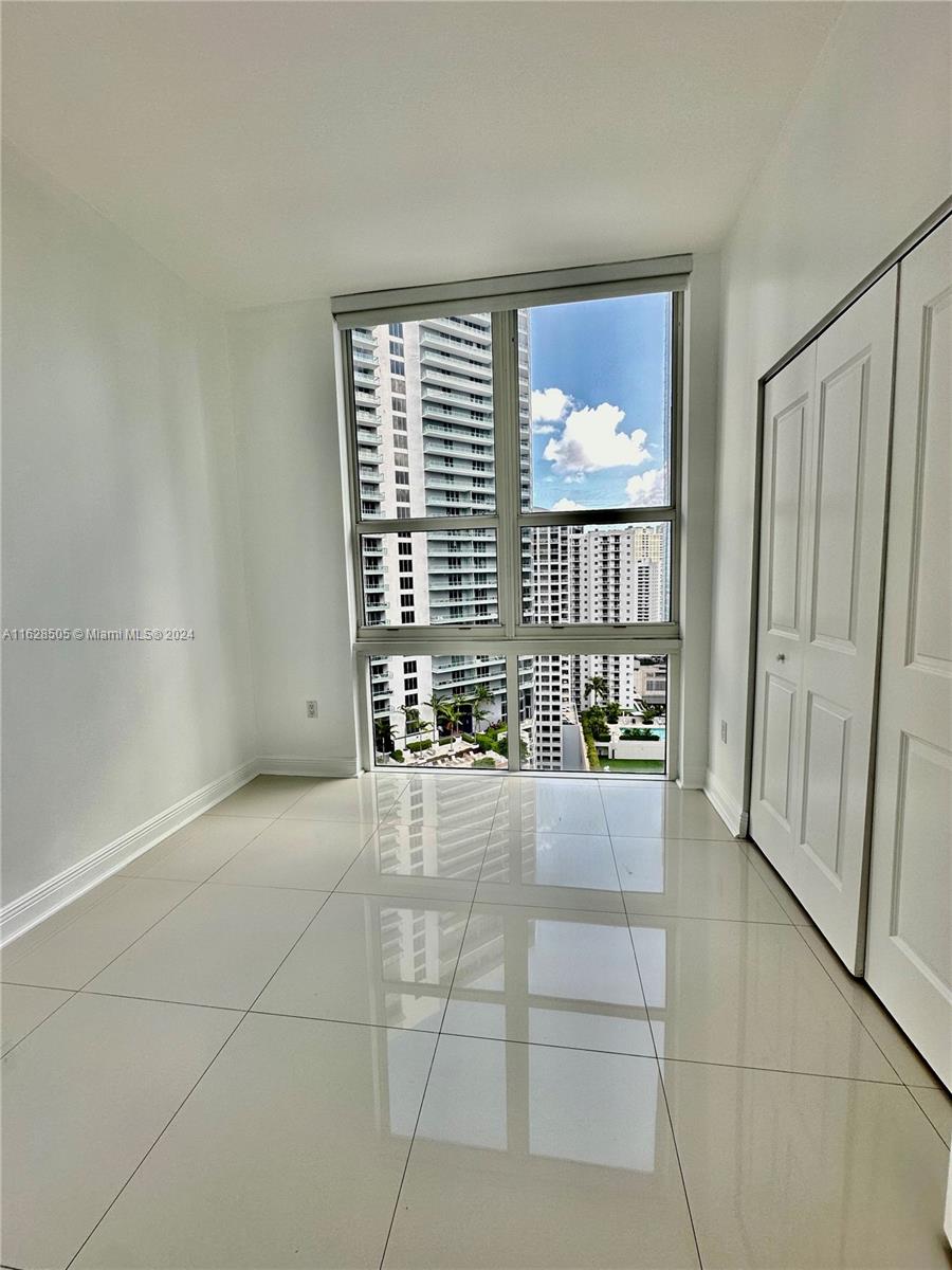 SOLARIS AT BRICKELL BAY C - Residential Lease