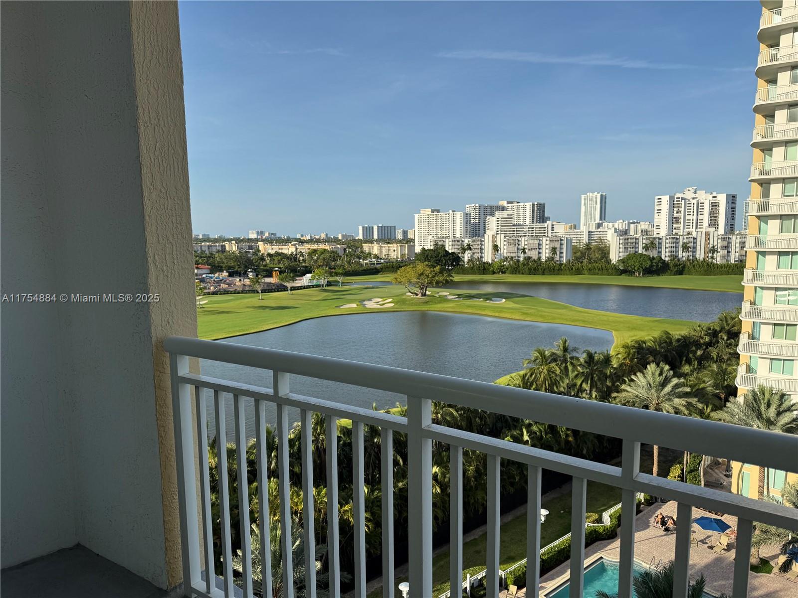 DUO CONDOMINIUM WEST - Residential