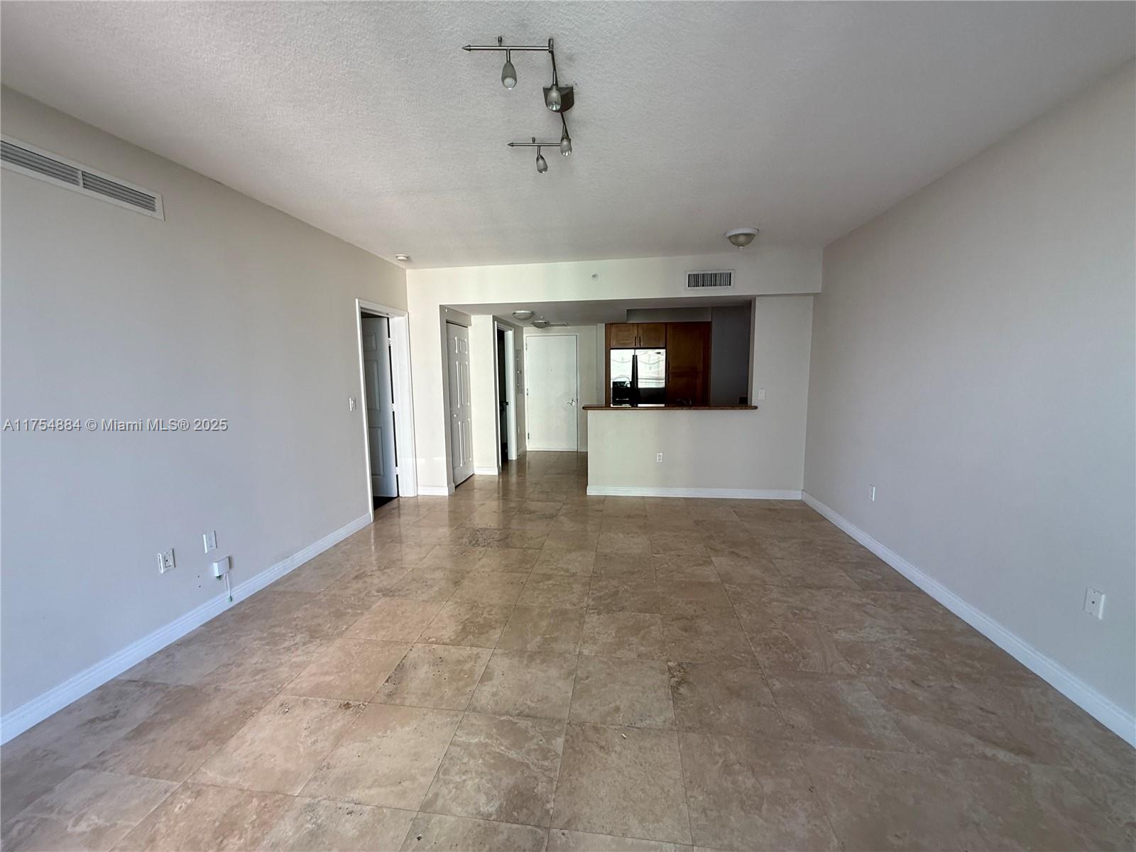 DUO CONDOMINIUM WEST - Residential