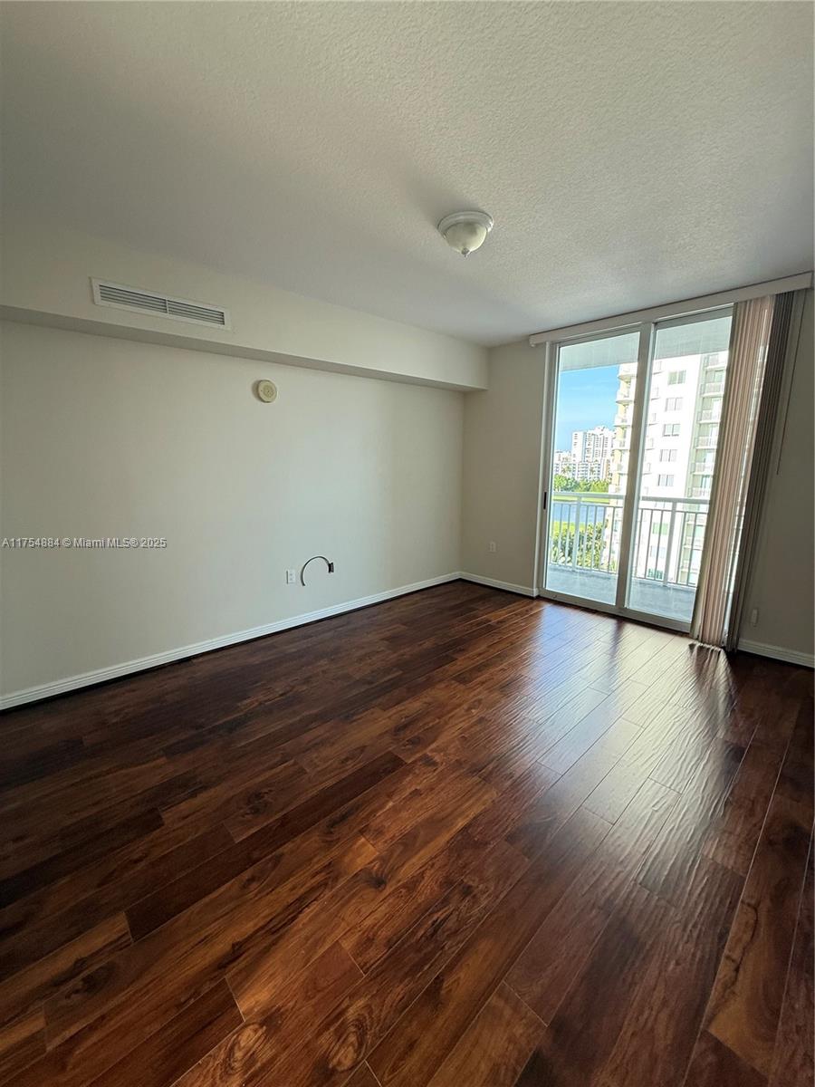 DUO CONDOMINIUM WEST - Residential