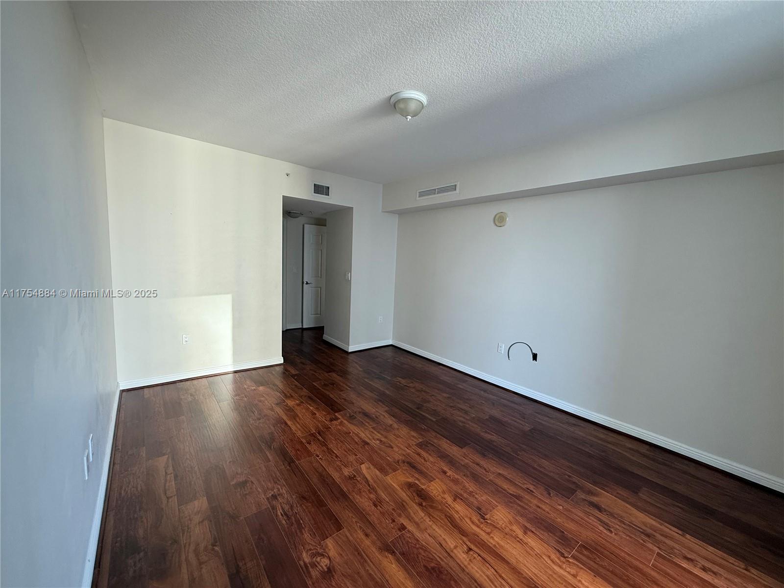 DUO CONDOMINIUM WEST - Residential
