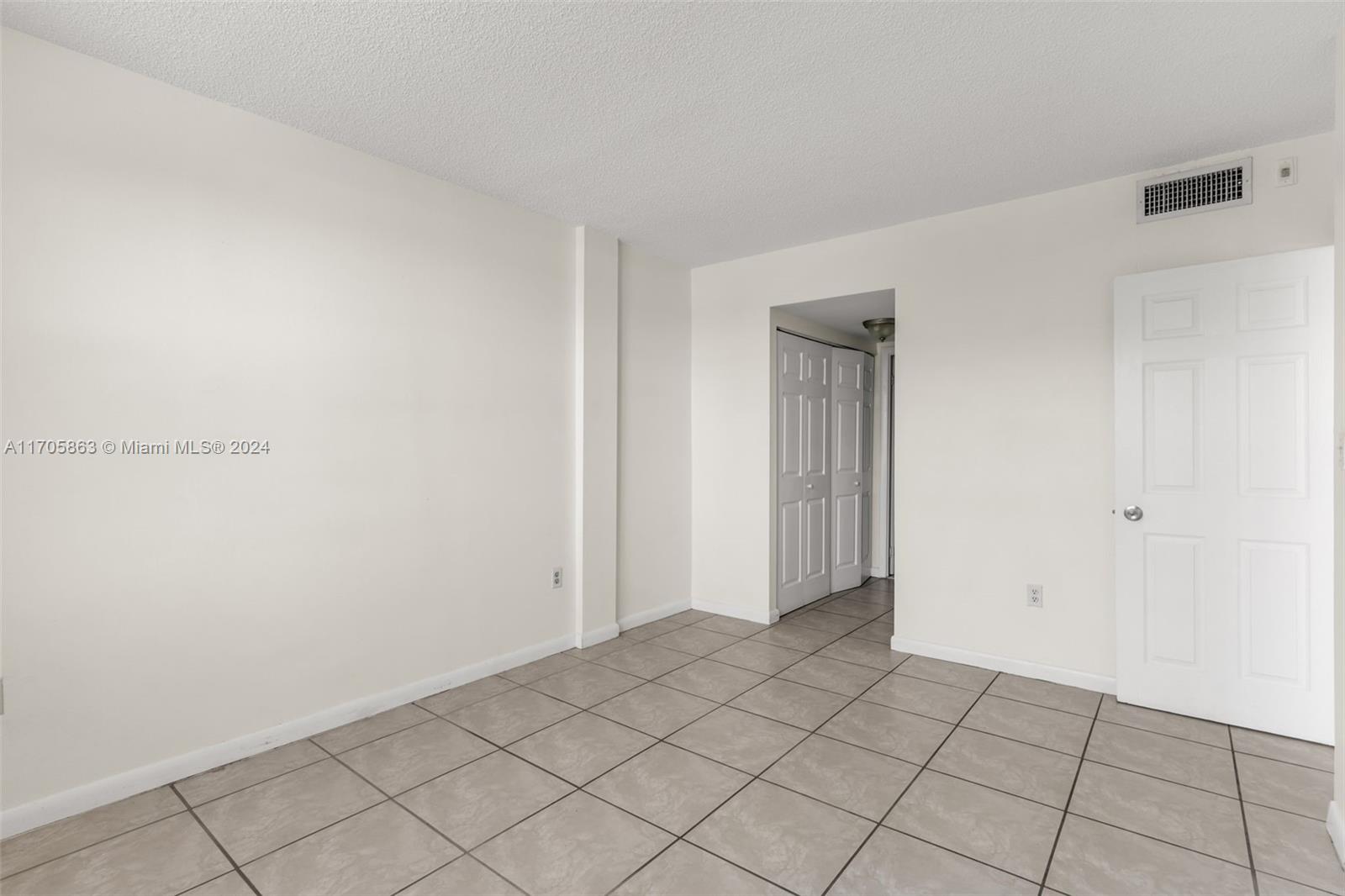 LUDLUM LAKE CONDO BLDG C - Residential