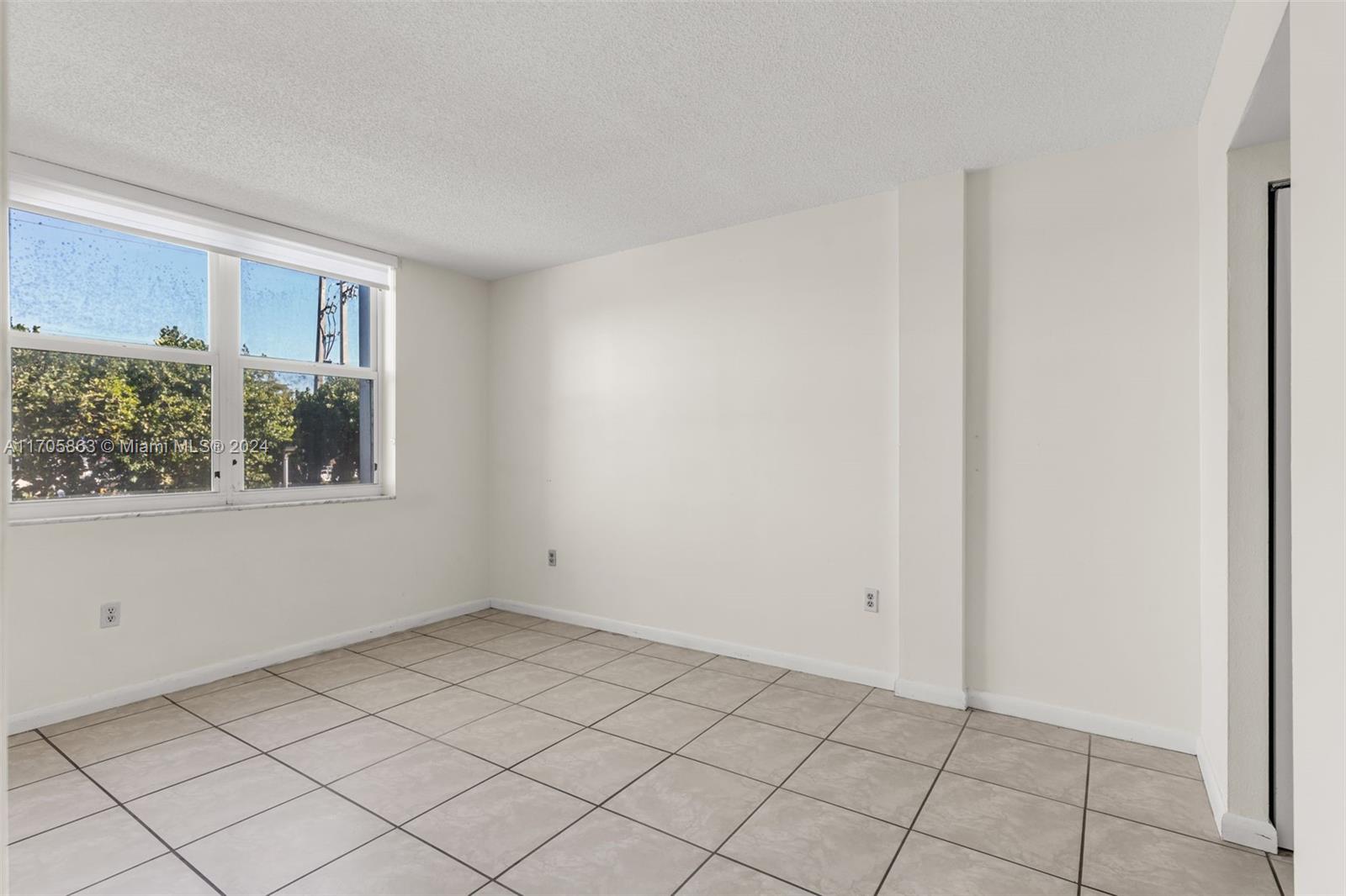 LUDLUM LAKE CONDO BLDG C - Residential