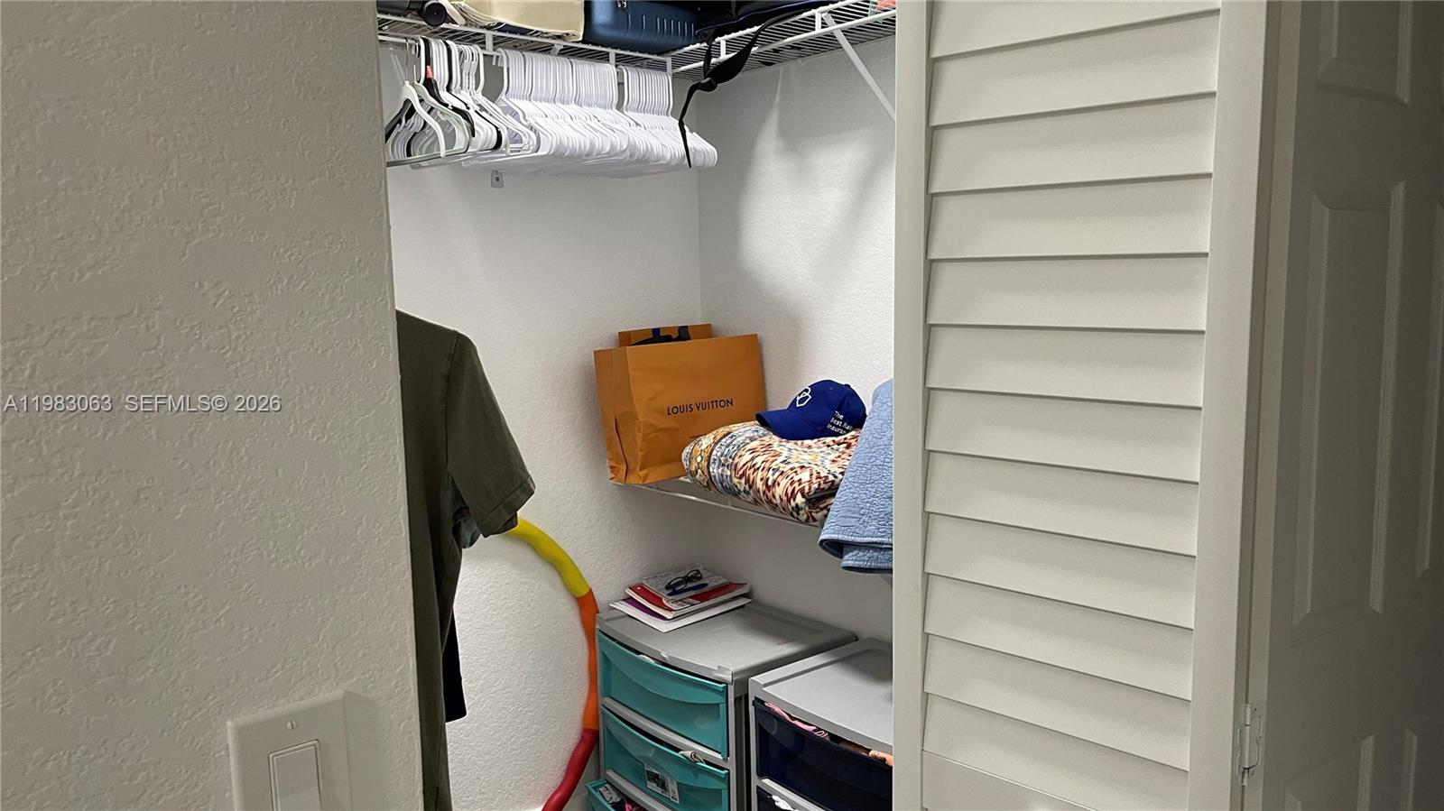 PEMBROKE LAKES SOUTH - Residential