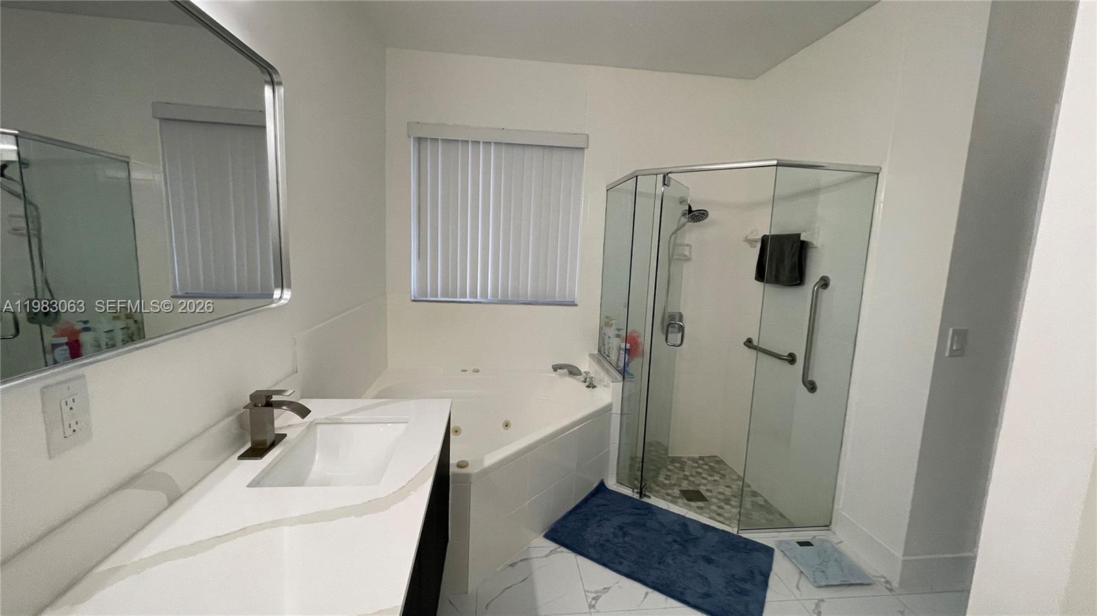 PEMBROKE LAKES SOUTH - Residential