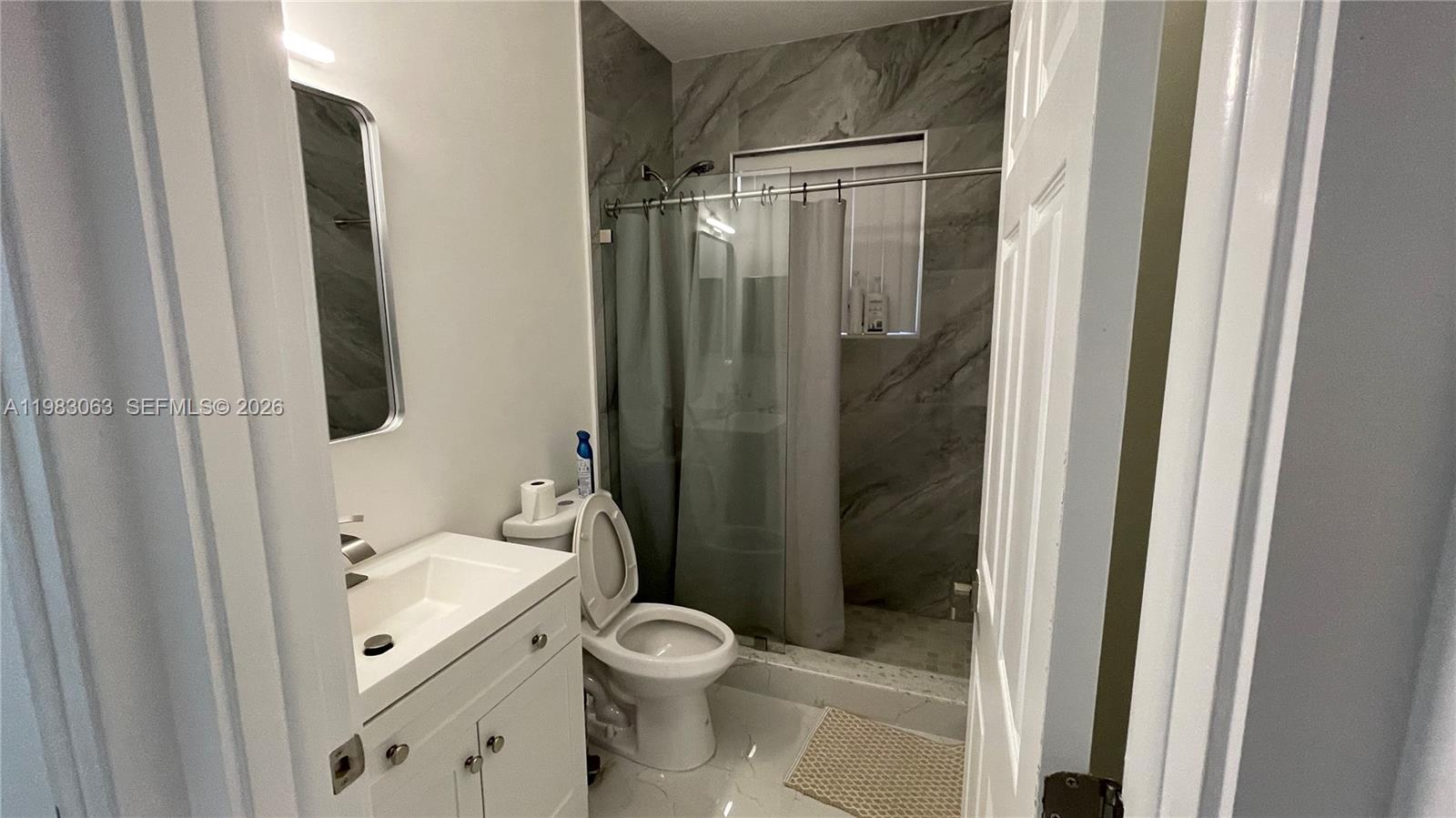 PEMBROKE LAKES SOUTH - Residential