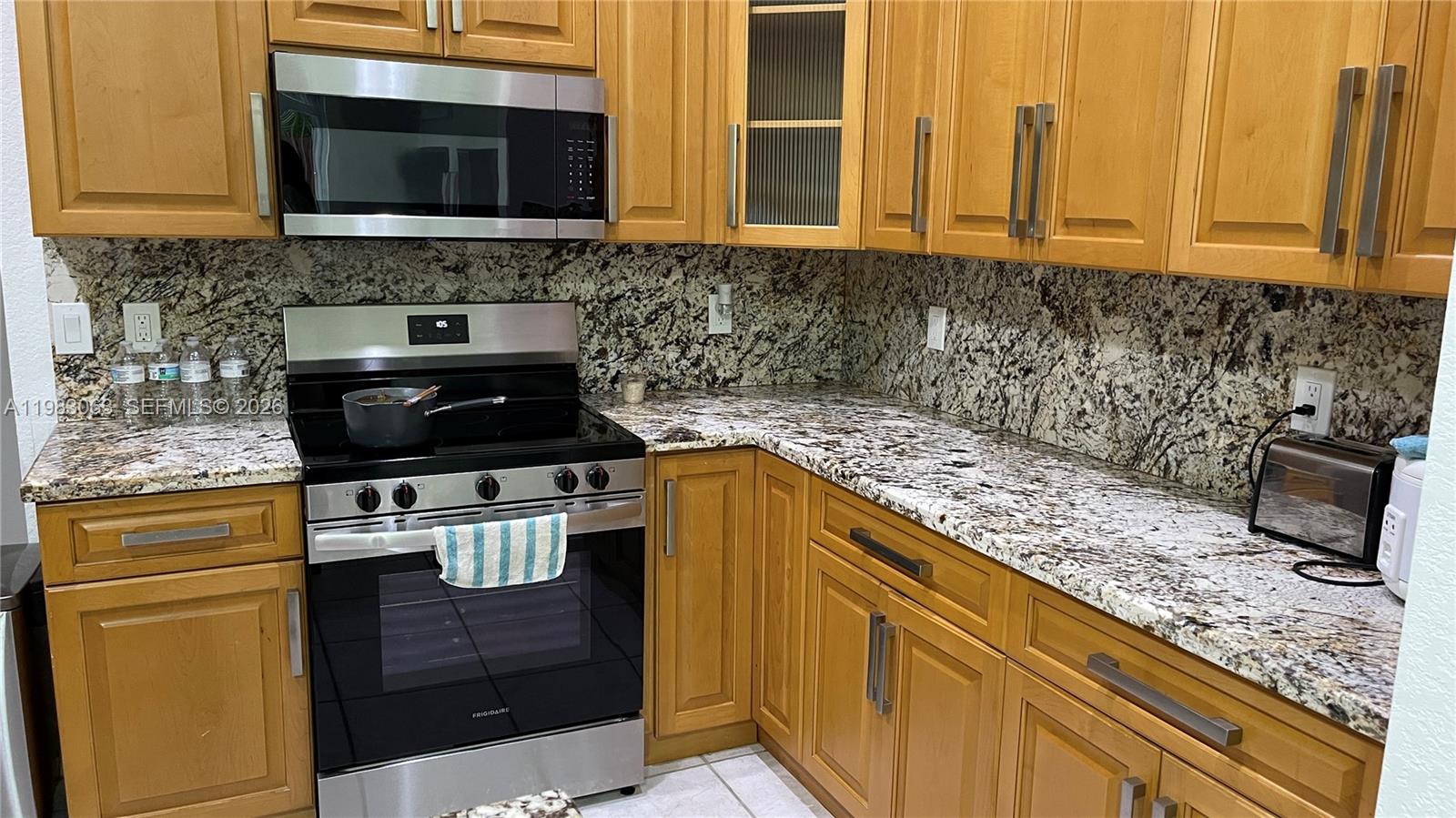 PEMBROKE LAKES SOUTH - Residential