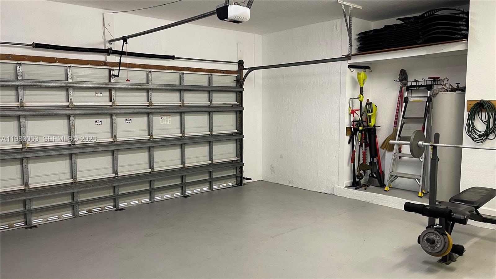 PEMBROKE LAKES SOUTH - Residential