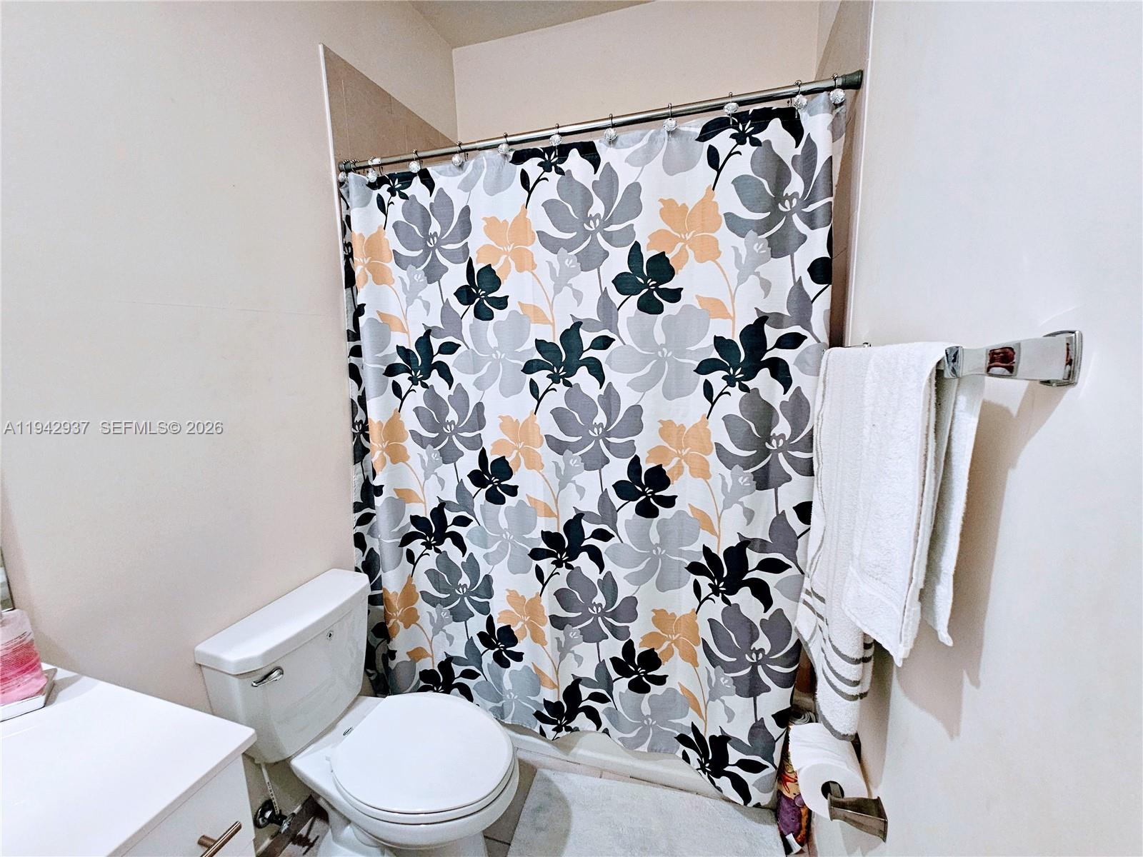 AQUABELLA NORTH REPLAT - Residential