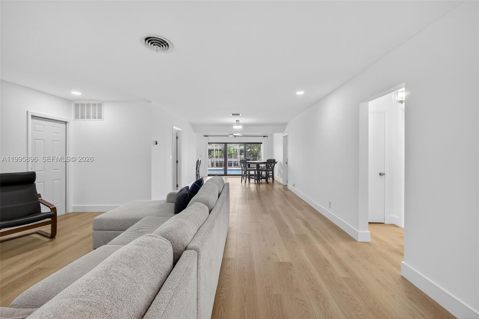 POMPANO ISLES - Residential