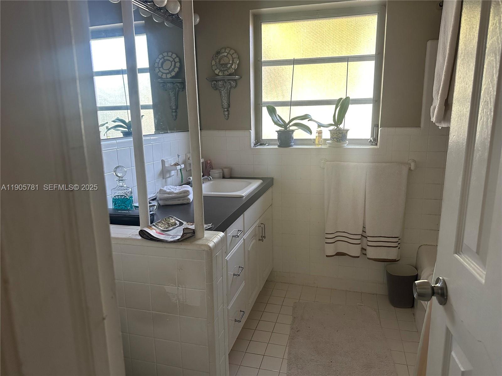 MIDDLE RIVER ESTATES - Residential