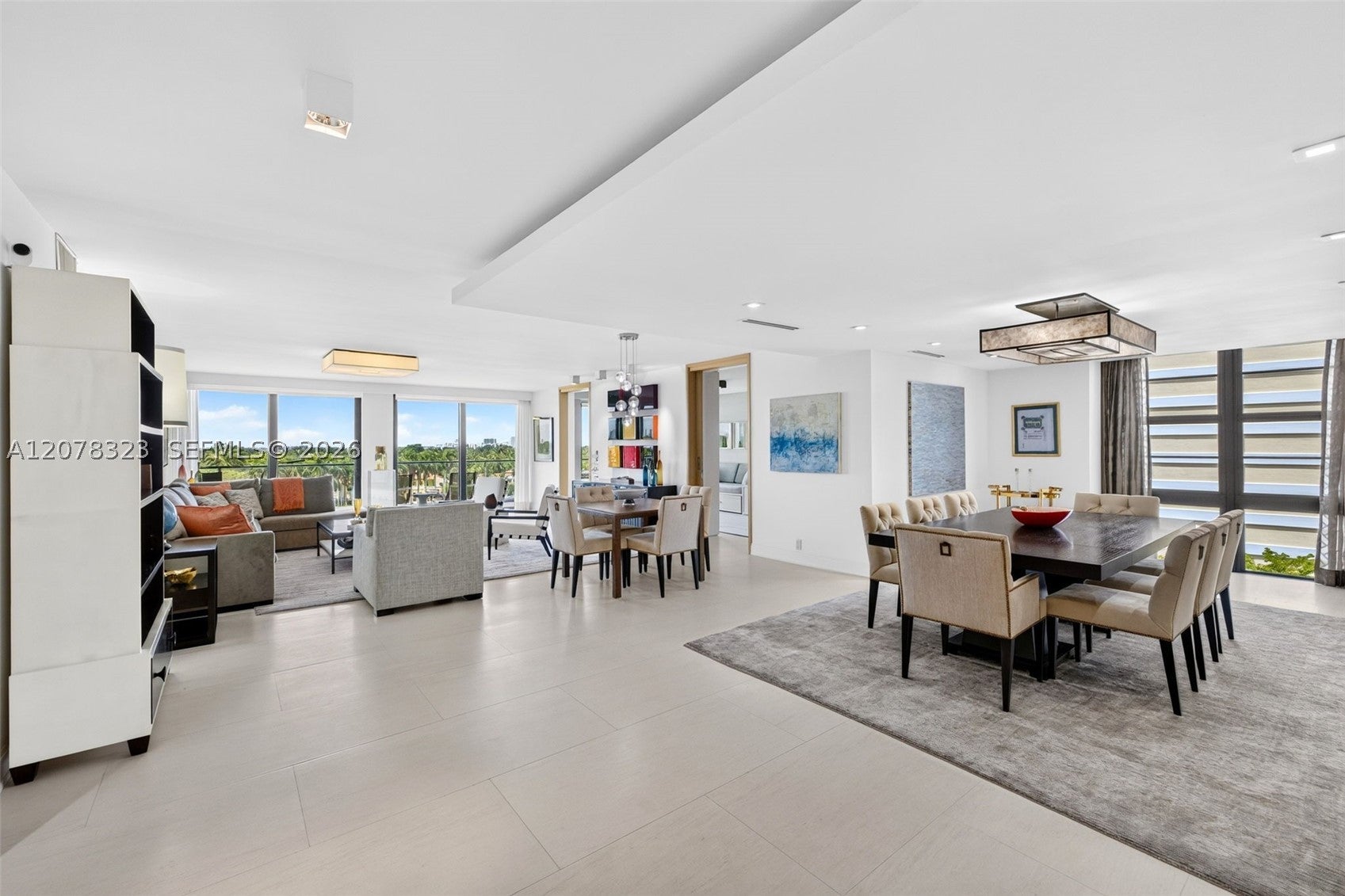 5500 Collins Ave 702