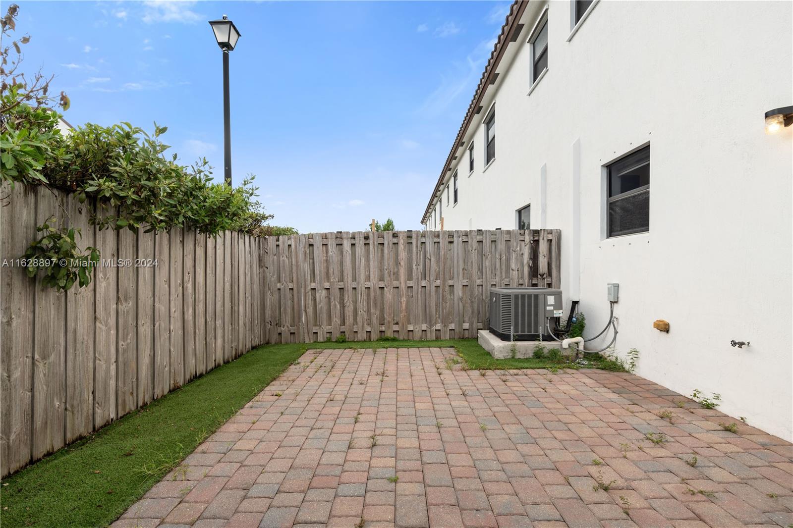 GRAND BAY NORTH - Residential