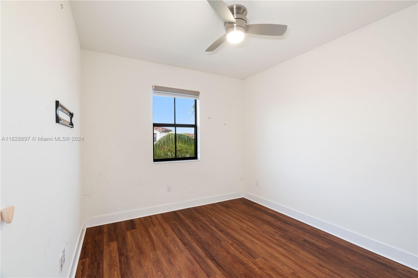 GRAND BAY NORTH - Residential