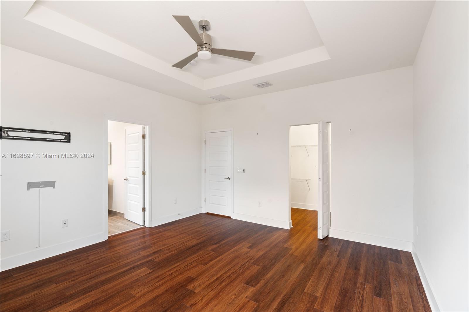 GRAND BAY NORTH - Residential