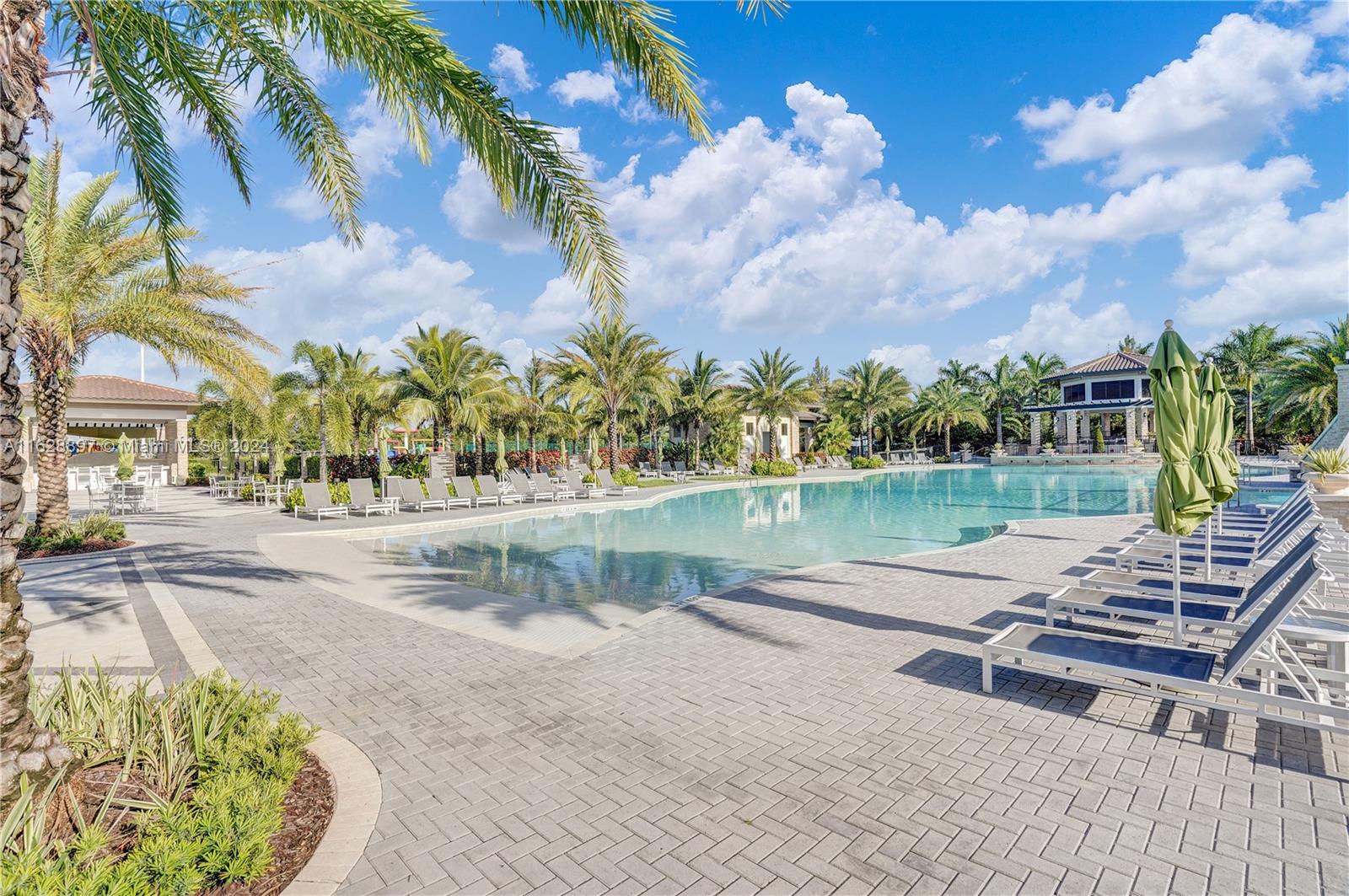 GRAND BAY NORTH - Residential