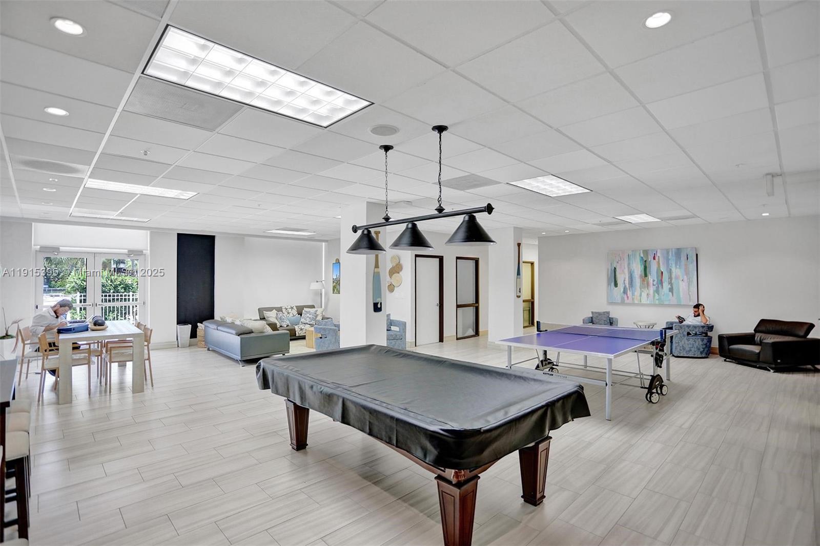 OCEANVIEW BUILDING A COND - Residential Lease