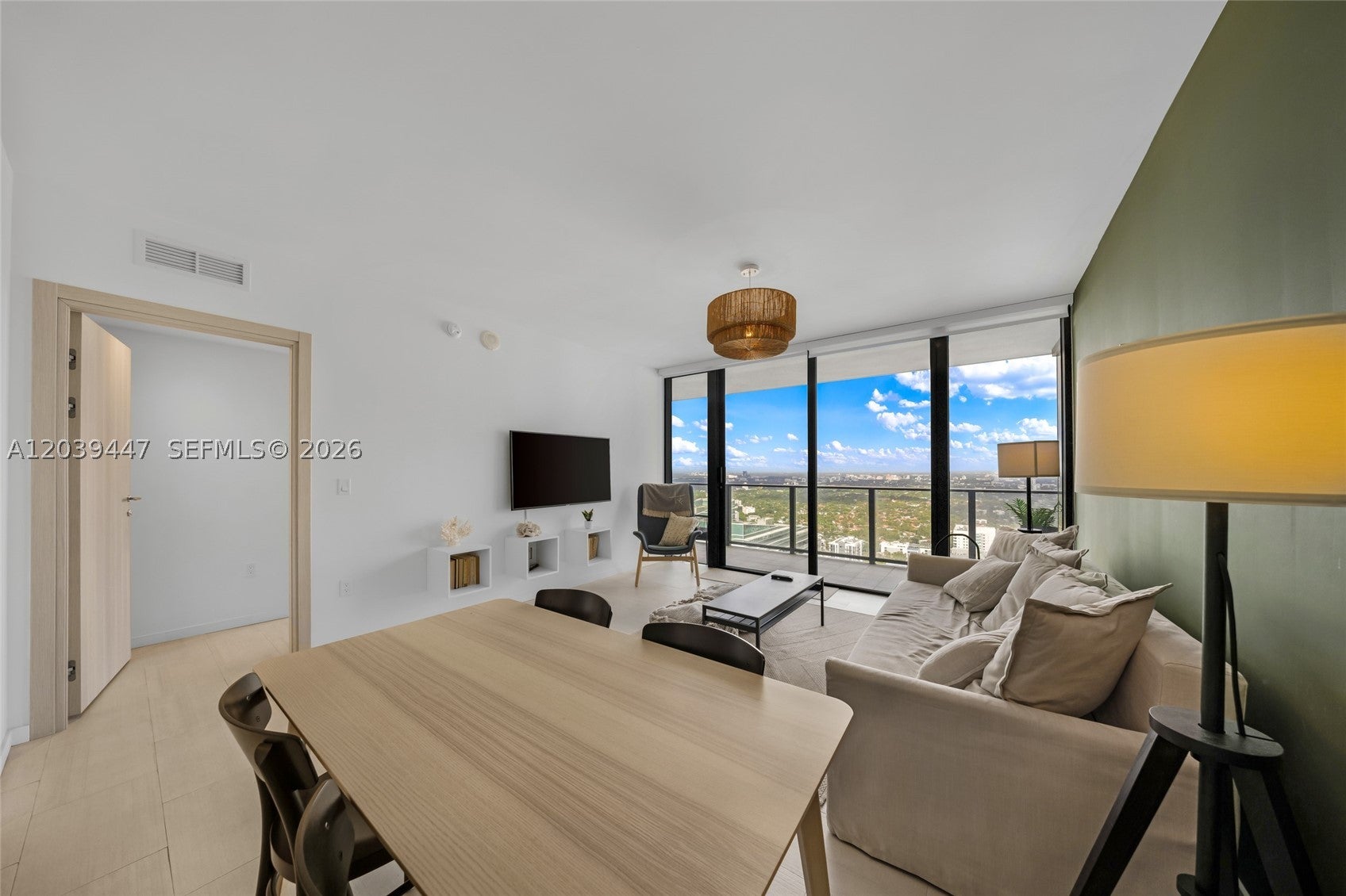 1000 Brickell Plz 4704